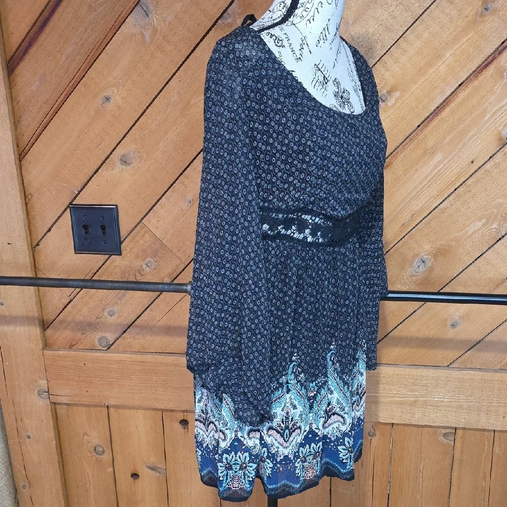 Hollister Boho Paisley Border Print Open Back‎ Lace Waist Mini Dress Navy Small